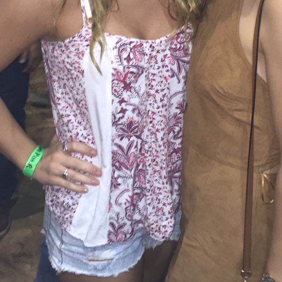 White and Pink Garage Tank - Picture 1 of 3